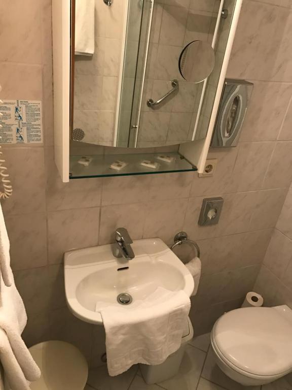 Gaestehaus Hein Бопард Екстериор снимка